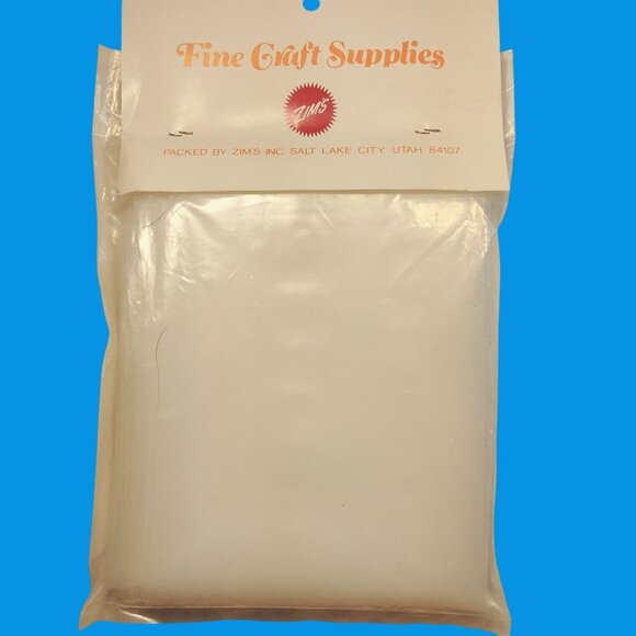 Zims Fine Craft Supplies Mesh Fabric 36x52 White - Picture 2 of 4